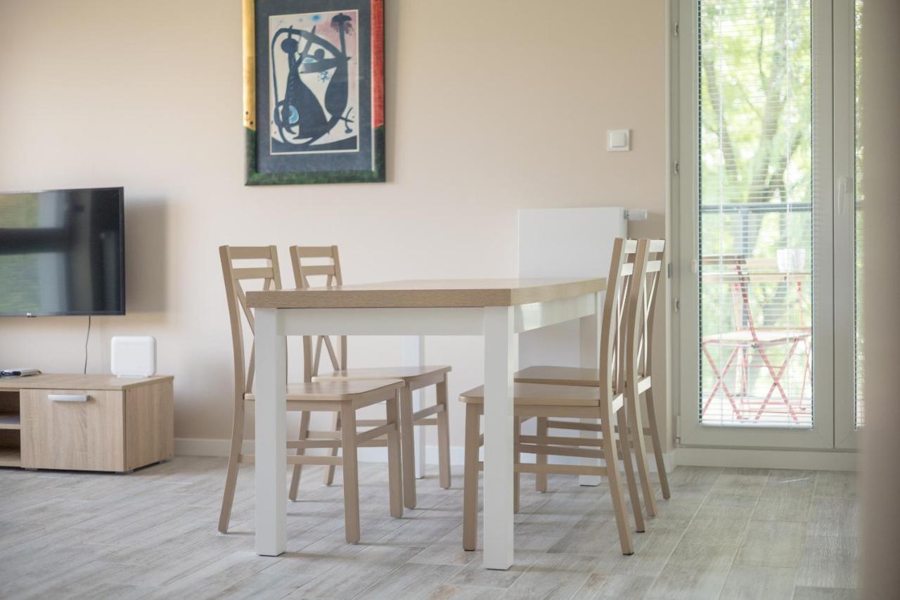 Metro Wilanowska Comfortable Apartment Warschau Exterior foto